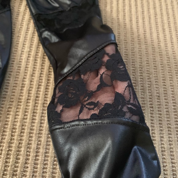 Lace black leggings - Picture 2 of 2